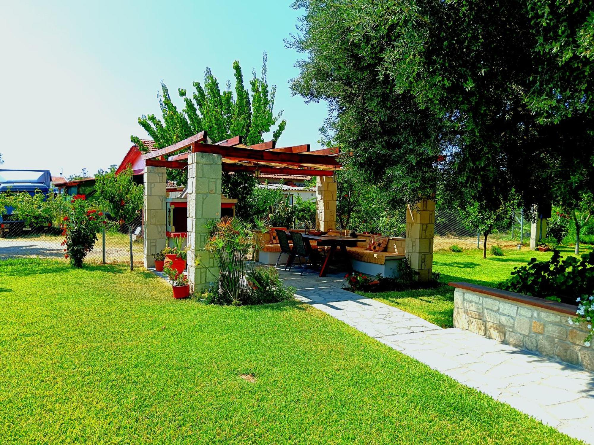 Giorgos Apartments. Skála Foúrkas Exterior foto